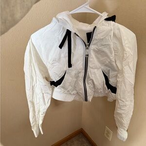 Cropped windbreaker